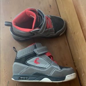 Toddler Shaq tennis shoes